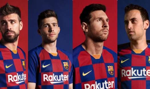 Barca đã thay thế thiết kế sọc truyền thống bằng thiết kế bàn cờ gây tranh cãi. Ảnh: Nike