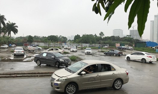 Một điểm thi sát hạch lái xe tại Hà Nội có lượng đăng ký thi tăng vọt. Ảnh: HẢI NGUYỄN