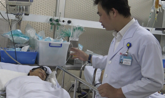 Ông Võ Thành Quới (49 tuổi, quê An Giang) bị hổ cắn đang điều trị tại Bệnh viện Chợ Rẫy, TPHCM.
