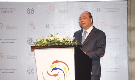 Thủ tướng Nguyễn Xuân Phúc phát biểu tại Diễn đàn - Ảnh: VGP.