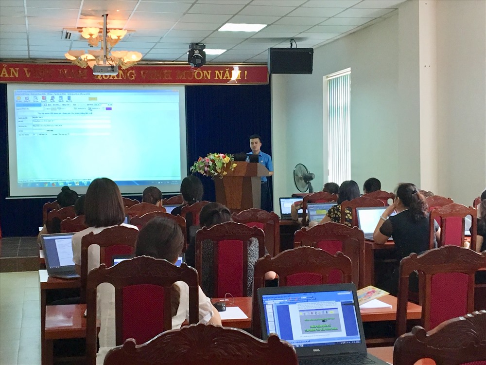 Quang cảnh lớp tập huấn.