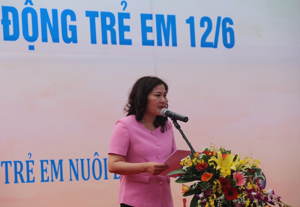 Thứ trưởng Bộ LĐTBXH Nguyễn Thị Hà phát biểu tại diễn đàn. Ảnh: Trần Kiều