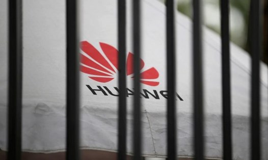 Khó khăn bủa vây Huawei thời điểm hiện tại. Ảnh: Reuters.