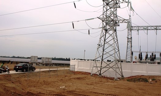 Một góc Nhà máy điện mặt trở ở Cẩm Hòa của Công ty CP Tập đoàn Hoành Sơn vừa khánh thành chiều 1.7. Ảnh: Trần Tuấn