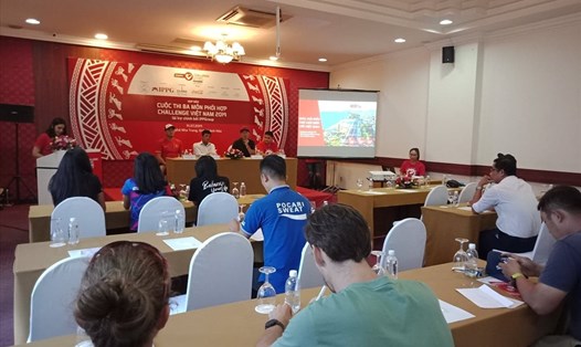 Ban tổ chức họp báo thông tin về cuộc thi 3 môn phối hợp IPPGroup Challenge Vietnam. Ảnh: PV