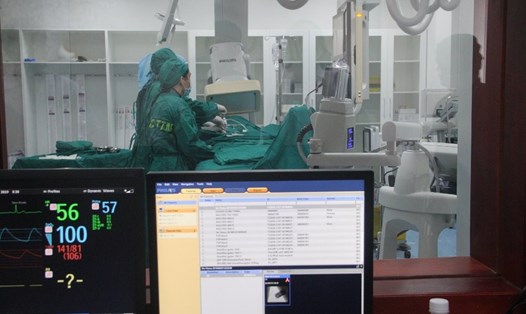 Bệnh viện đa khoa Hà Tĩnh đưa hệ thống chụp mạch số hóa xóa nền vào hoạt động. Ảnh: BV