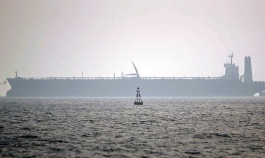 Một tàu chở dầu ở Vùng Vịnh. Ảnh: Reuters