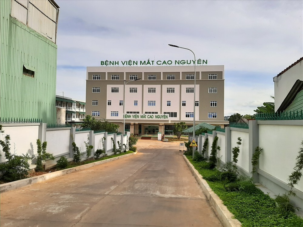 Bệnh viện mắt Cao Nguyên, 6 tháng nhưng yêu cầu thanh toán bảo hiểm y tế 24,2 tỉ đồng, trong khi dự toán kinh phí giao cả năm chỉ có 18,6 tỉ đồng. Ảnh Phong Nam