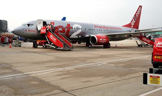 Một hành khách trên chuyến bay của Jet2 bị phạt 85.000 bảng vì hành vi gây rối. Ảnh: CNN