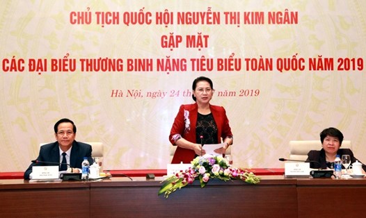 Chủ tịch Quốc hội Nguyễn Thị Kim Ngân phát biểu tại cuộc gặp mặt. Ảnh Mạnh Dũng