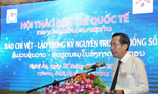 Nhà báo Thuận Hữu - Chủ tịch Hội Nhà báo Việt Nam phát biểu khai mạc Hội thảo. Ảnh: PV