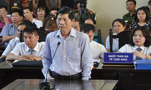 Ông Hoàng Đình Khiếu, nguyên Phó Giám đốc Bệnh viện đa khoa tỉnh Hoà Bình bị khởi tố về tội thiếu trách nhiệm gây hậu quả nghiêm trọng. Ảnh LĐO