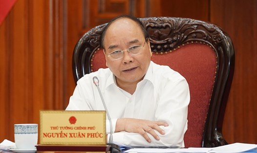 Thủ tướng Chính phủ Nguyễn Xuân Phúc chủ trì cuộc họp. Ảnh Quang Hiếu.