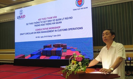 Phó Tổng cục trưởng Tổng cục Hải quan Hoàng Việt Cường phát biểu tại hội nghị. Ảnh HQ