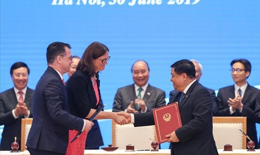Việt Nam và Liên minh Châu Âu EU ký kết hiệp định EVFTA và IPA vào chiều 30.6. Ảnh: Sơn Tùng