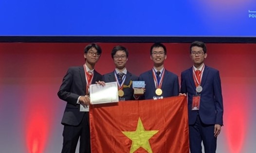 Cả 4 học sinh Việt Nam đều đoạt huy chương tại Kỳ thi Olympic Hoá học quốc tế năm 2019. Ảnh: moet