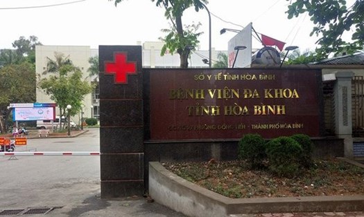 Bệnh viện Đa khoa tỉnh Hòa Bình nơi xảy ra vụ việc. Ảnh: giadinhvietnam.com.