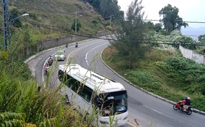 Một trong 8 đoạn dốc "tử thần", đoạn Chùa Linh Ứng trên Bán đảo Sơn Trà.