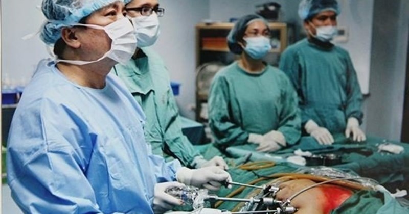 Bác sĩ Trần Ngọc Lương đạt Kỷ lục Việt Nam về mổ nội soi tuyến giáp