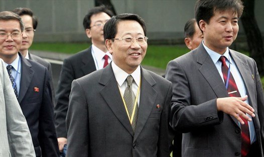 Cựu Đại sứ Triều Tiên tại Việt Nam Kim Myong-gil (giữa) khi là thành viên phái đoàn Triều Tiên tại Liên Hợp Quốc. Ảnh: AP.