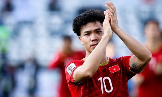 Công Phượng kì vọng lần xuất ngoại sang Bỉ thi đấu này của mình sẽ giúp cho bóng đá Việt Nam được thế giới biết đến. Ảnh: Hữu Phạm