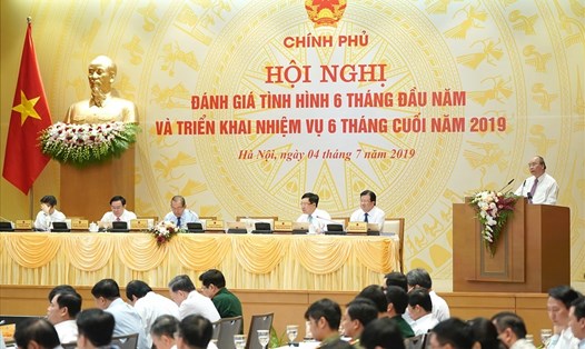 Hội nghị trực tuyến Chính phủ với các địa phương. Ảnh VGP/Quang Hiếu