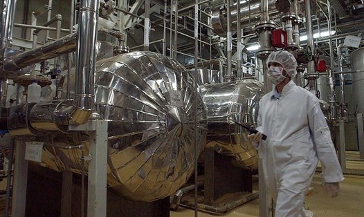 Iran tuyên bố nâng mức làm giàu uranium lên 5%. Ảnh: AP
