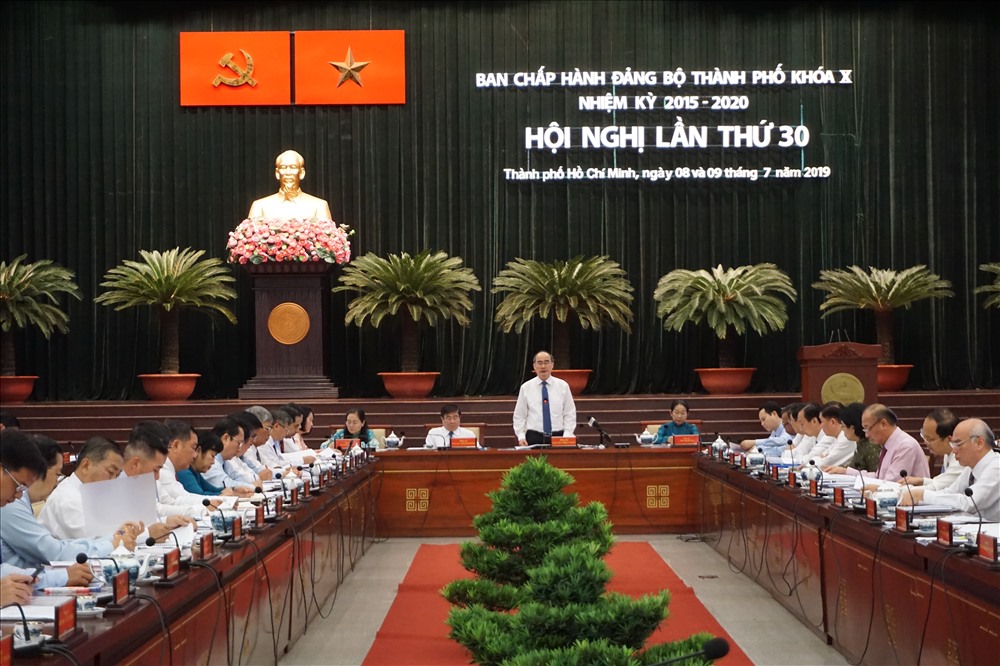 Bí thư Thành ủy TPHCM Nguyễn Thiện Nhân phát biểu chỉ đạo hội nghị.  Ảnh: M.Q