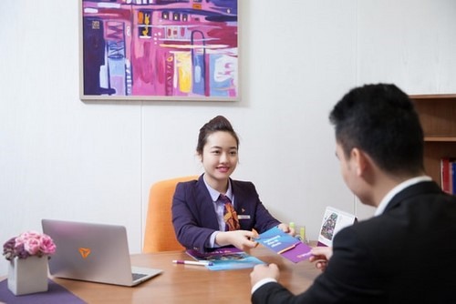 So sánh lãi suất gửi tiết kiệm ngân hàng trong tháng 7/2019, có tớitới 17 ngân hàng cùng niêm yết mức lãi suất cao nhất trên thị trường cho kì hạn 3 tháng là 5,5%. Ảnh TPB