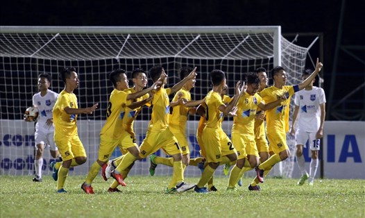 U17 Thanh Hóa đánh bại U17 HAGL với tỉ số 2-0 để giành quyền vào chơi trận chung kết. Ảnh: Hữu Phạm