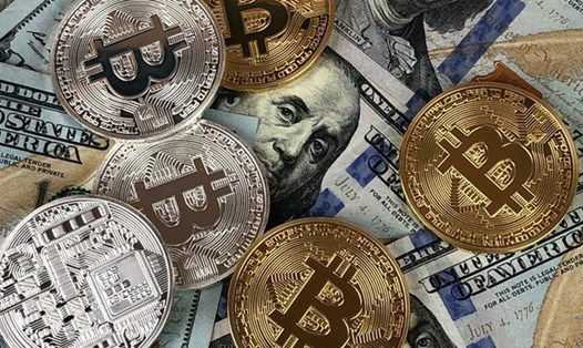 Giá tiền ảo hôm nay (1.8): Bitcoin bật lại mức 10.000 $ . Ảnh BTC