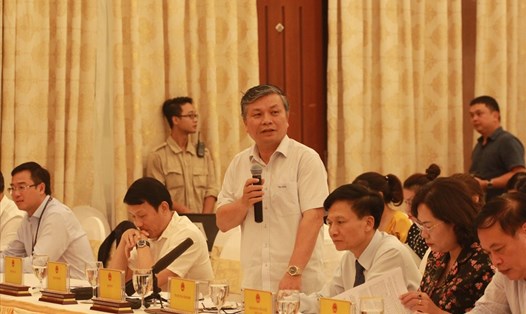Ông Nguyễn Trọng Thừa - Thứ trưởng Bộ Nội vụ phát biểu tại họp báo. Ảnh: Trần Vương