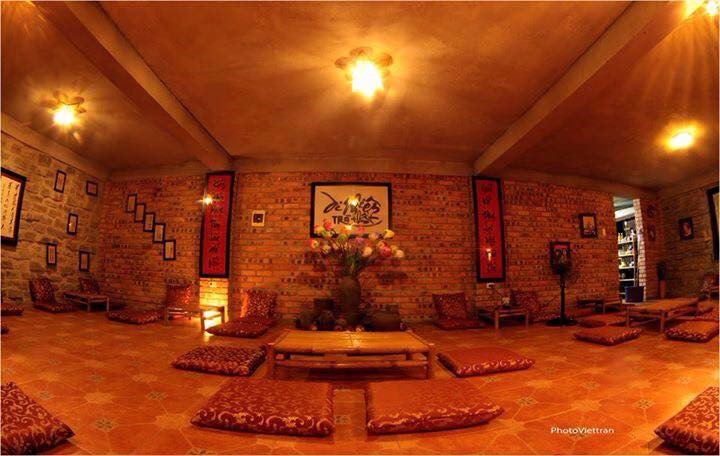 Không gian bên trong trà thất. Ảnh: DNTT.