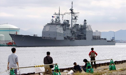 Tàu USS Lake Erie. Ảnh: AFP