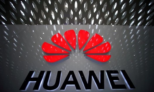 Tổng thống Donald Trump tuyên bố không muốn làm ăn với Huawei vì lý do an ninh quốc gia. Ảnh: Reuters.