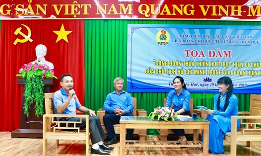 Hội đàm cũng được nghe thảo luận, chia sẻ về việc thực hiện di chúc của Chủ tịch Hồ Chí Minh của các CĐ trực thuộc. Ảnh: PĐ.