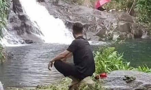 Khu vực thác Ba Ao nơi xảy ra sự việc khiến đôi nam nữ bị đuối nước thương tâm. Ảnh: Mạnh Thủy.