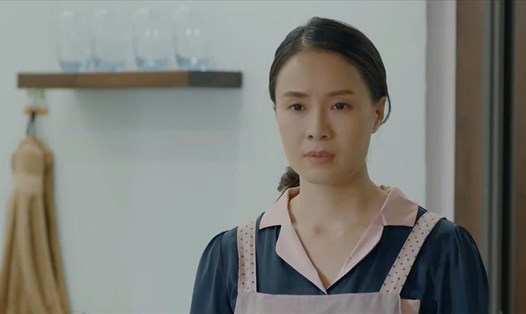 Hồng Diễm đảm nhận vai Khuê trong "Hoa hồng trên ngực trái". Ảnh: VTV