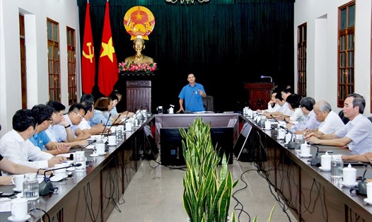 Chủ tịch UBND TP.Hải Phòng Nguyễn Văn Tùng chủ trì cuộc họp bàn cách giải quyết các vấn đề ở Công ty KaiYang Việt Nam - ảnh PV