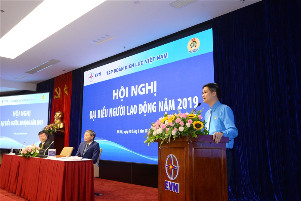 Phó Chủ tịch Tổng LĐLĐVN Ngọ Duy Hiểu phát biểu tại Hội nghị. Ảnh: Đắc Cường