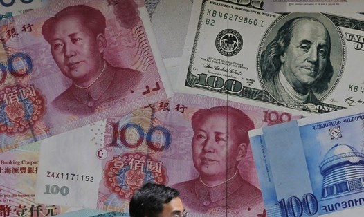 Bộ Tài chính Mỹ gọi Trung Quốc là nước thao túng tiền tệ. Ảnh: AP.