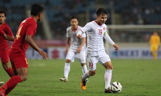 Quang Hải cùng U23 Việt Nam từng đánh bại U23 Indonesia tại vòng loại U23 Châu Á 2020. Ảnh S.T