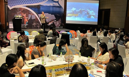 Hội thảo về ''10 điểm đến ưu tiên'' ở Indonesia đã thu hút sự quan tâm của đông đảo các doanh nghiệp du lịch Việt Nam. Ảnh: L.Q.V