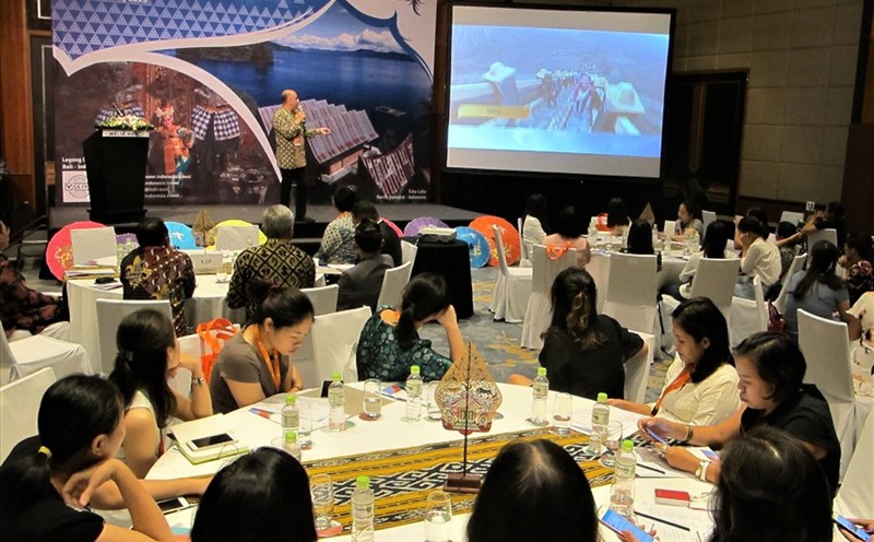 Hội thảo về ''10 điểm đến ưu tiên'' ở Indonesia đã thu hút sự quan tâm của đông đảo các doanh nghiệp du lịch Việt Nam. Ảnh: L.Q.V