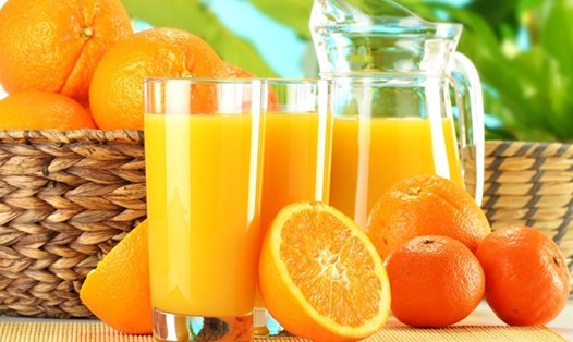 Uống quá nhiều nước cam có thể gây hại cho sức khỏe. Ảnh minh họa