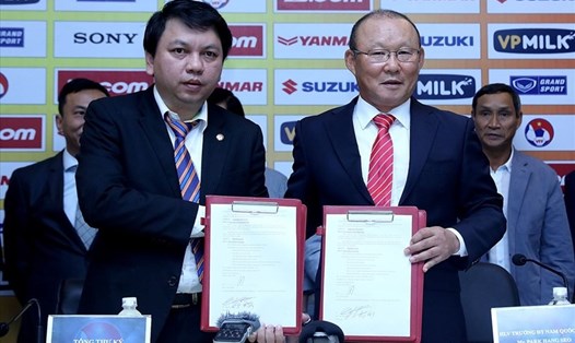 VFF bác thông tin về việc áp chỉ tiêu cho HLV Park Hang-seo đưa Việt Nam vào chung kết Asian Cup 2023. Ảnh: VFF.