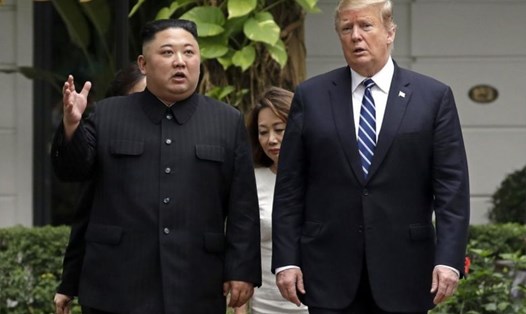 Nhà lãnh đạo Kim Jong-un gặp Tổng thống Donald Trump tại Hà Nội, tháng 2.2019. Ảnh: AP