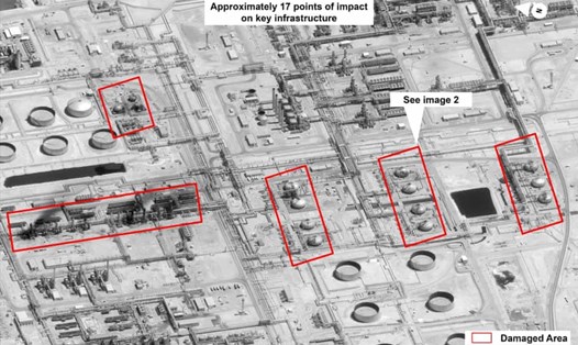 Hình ảnh về thiệt hại tại cơ sở chế biến dầu Abaqaiq của Aramco tại Buqyaq, Saudi Arabia sau vụ tấn công bằng máy bay không người lái. Ảnh do chính phủ Mỹ và DigitalGlobe công bố. Ảnh: AP.