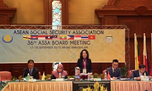 Chủ tịch ASSA nhiệm kỳ 2018-2019, Thứ trưởng, Tổng Giám đốc BHXH Việt Nam Nguyễn Thị Minh chủ trì điều hành hội nghị.