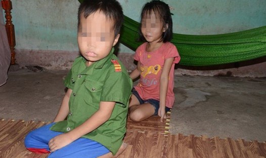 Bé Tô Thị Thanh Hương (11 tuổi) và bé Tô Minh Nguyễn (9 tuổi) đều mắc căn bệnh “máu tan”.